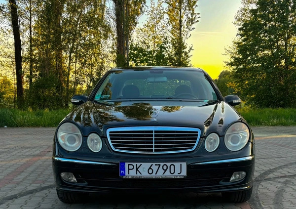 Mercedes-Benz Klasa E cena 27500 przebieg: 334480, rok produkcji 2004 z Łabiszyn małe 137